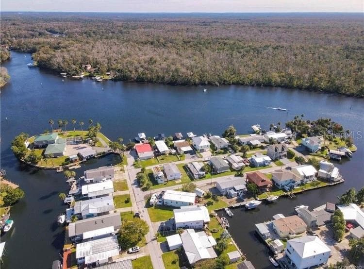 10288 W TWIN RIVER LANE HOMOSASSA, FL 34448