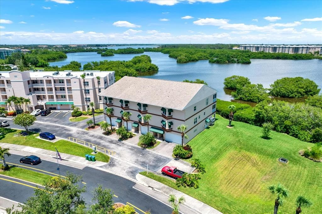 6565 99TH WAY N UNIT 21D SEMINOLE, FL 33708