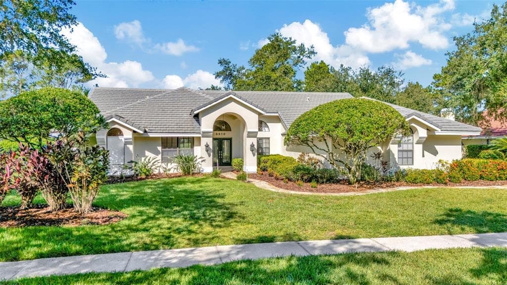 8910 MAGNOLIA CHASE CIRCLE