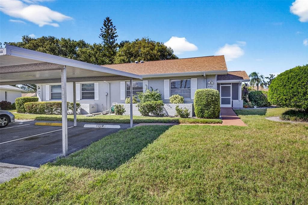 402 FINCHLEY COURT UNIT B SUN CITY CENTER, FL 33573