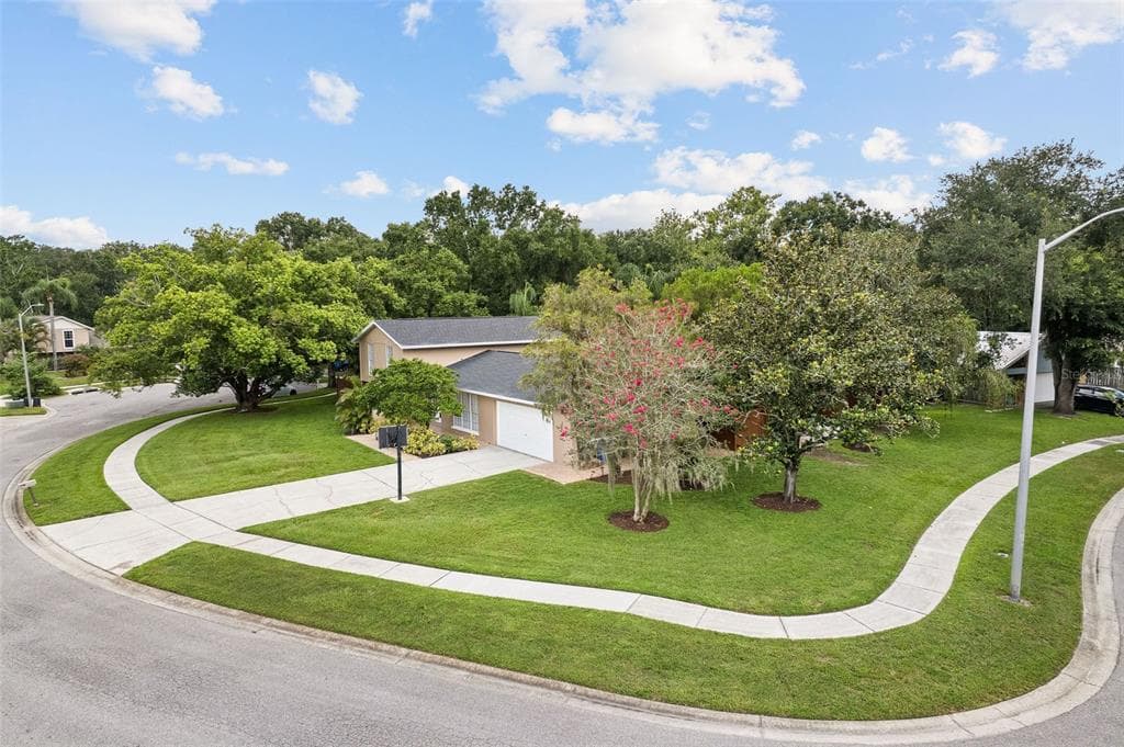3101 OLD SPRING PLACE TAMPA, FL 33618
