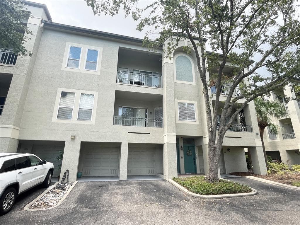 614 SEASCAPE WAY TAMPA, FL 33602