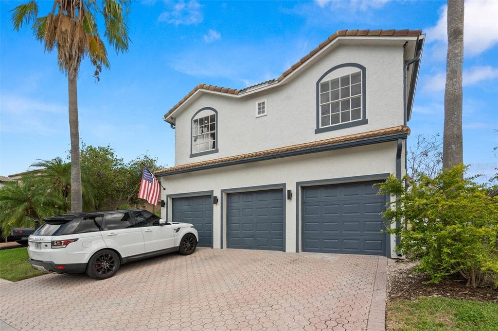 10611 CAPE HATTERAS DRIVE TAMPA, FL 33615