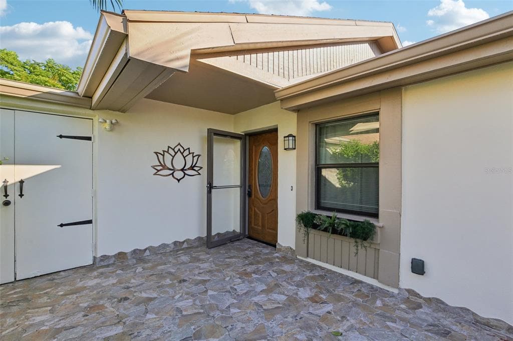 210 ERIC COURT OLDSMAR, FL 34677