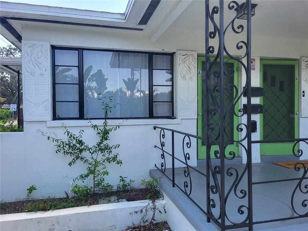 1500 30TH AVENUE N UNIT A ST PETERSBURG, FL 33704