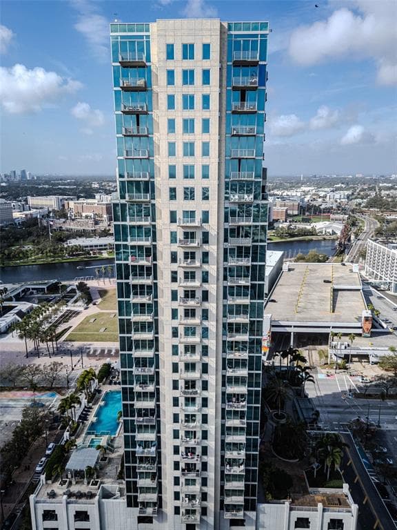 777 N ASHLEY DRIVE UNIT 1915 TAMPA, FL 33602