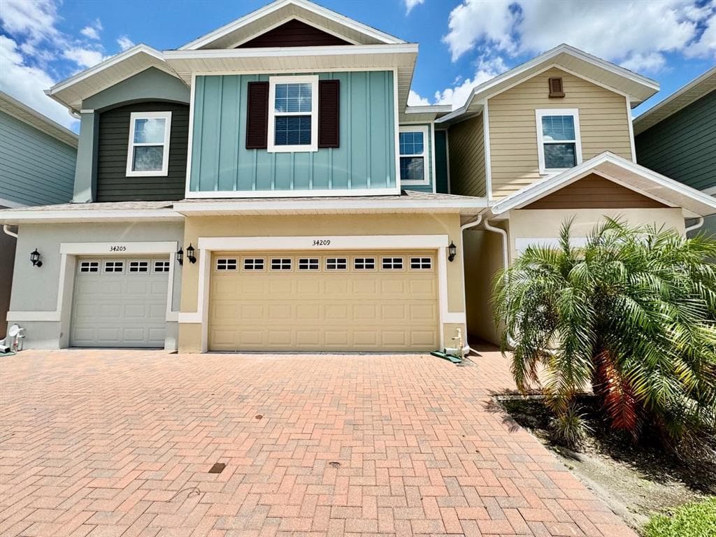 34209 ROGALLO LANE WESLEY CHAPEL, FL 33545