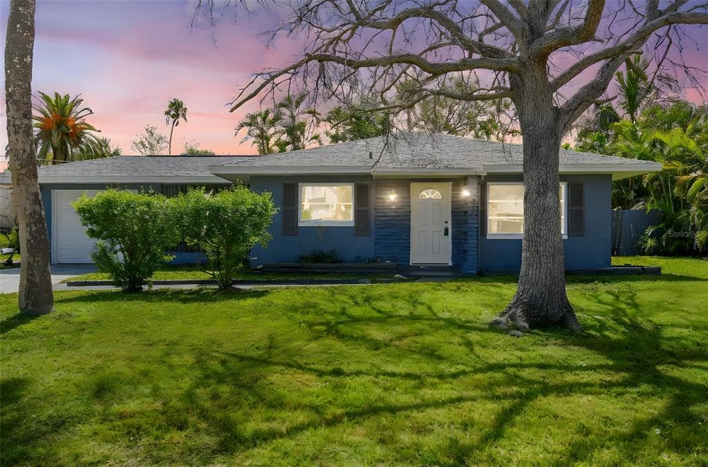 951 LANTANA AVENUE CLEARWATER BEACH, FL 33767