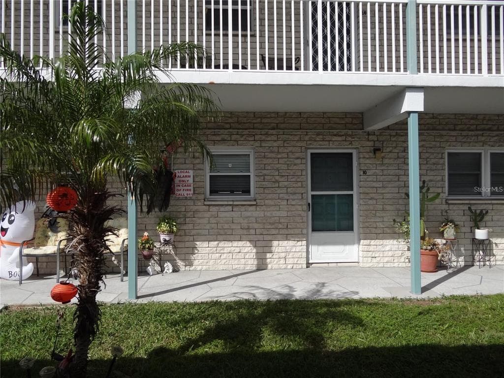 5357 81ST STREET N UNIT 10 ST PETERSBURG, FL 33709