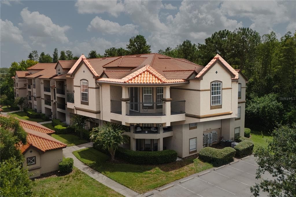18107 PEREGRINES PERCH PLACE UNIT 6306 LUTZ, FL 33558