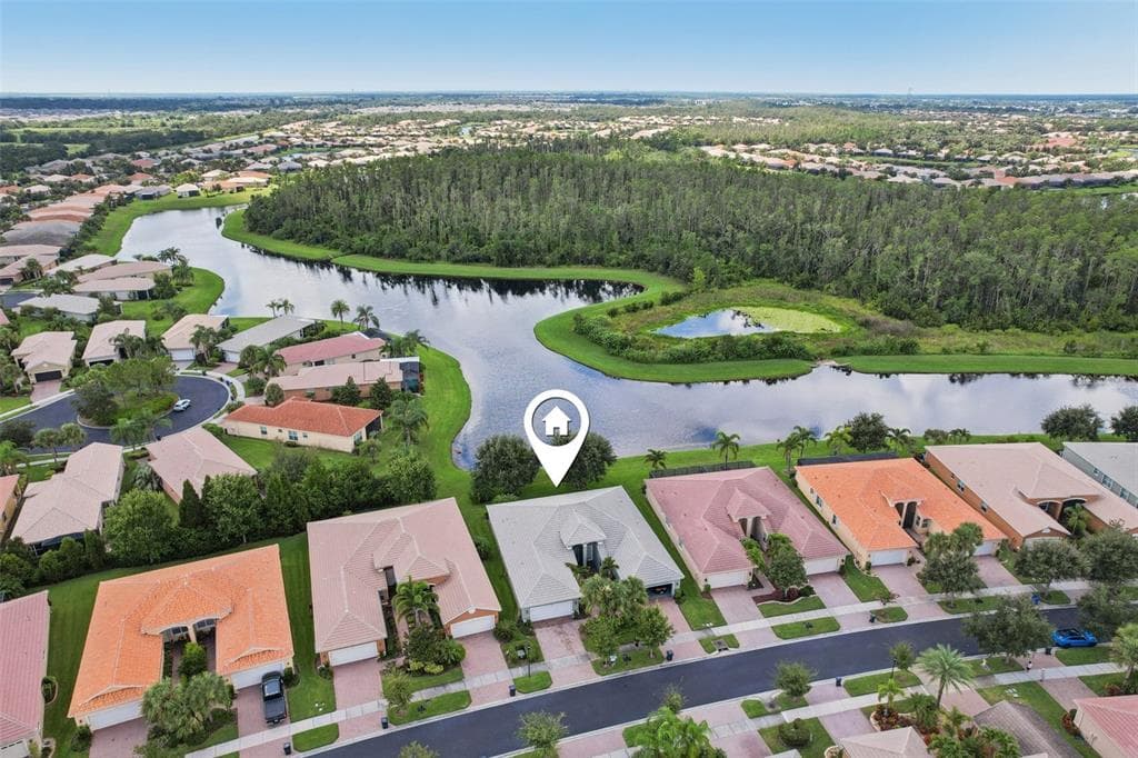 15820 AURORA LAKE CIRCLE WIMAUMA, FL 33598