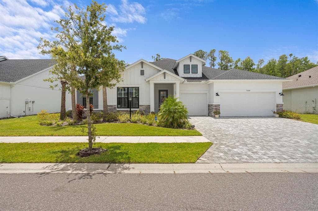 7520 ASHBROOKE PINE LOOP ODESSA, FL 33556