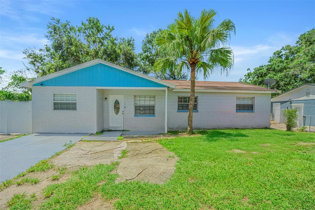 7009 SANDHURST DRIVE