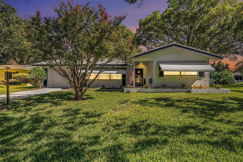 2062 FOREST DRIVE CLEARWATER, FL 33763