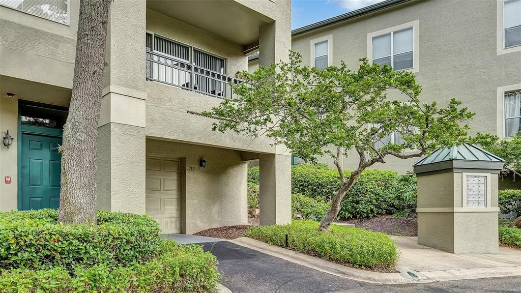 713 MAINSAIL DRIVE TAMPA, FL 33602