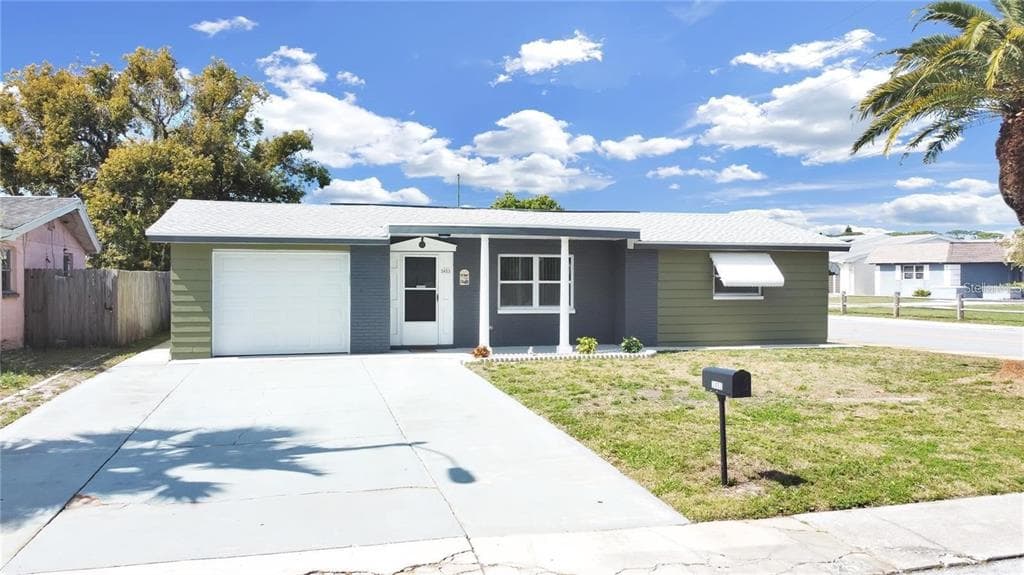 3453 ROCK ROYAL DRIVE HOLIDAY, FL 34691
