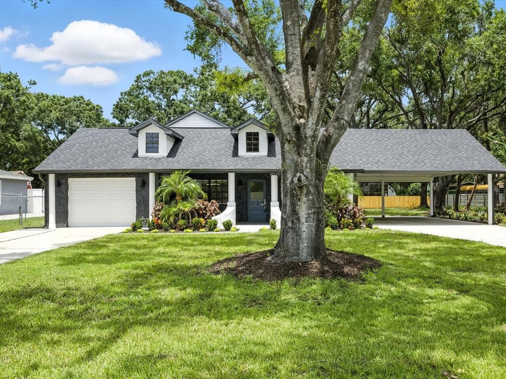 10215 OSLIN STREET TAMPA, FL 33615