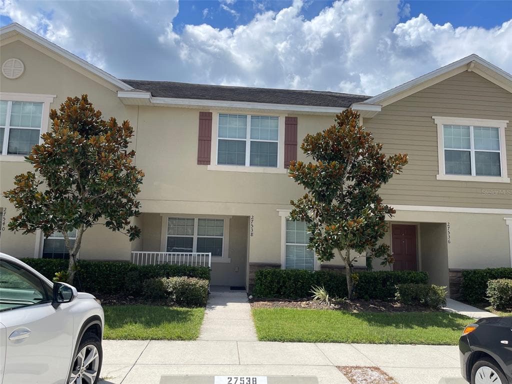 27538 DESERT WILLOW WAY WESLEY CHAPEL, FL 33544