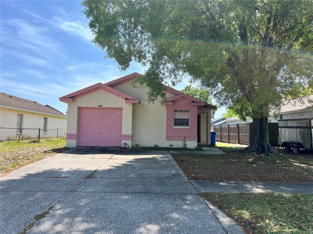 8108 RIVERBOAT DRIVE TAMPA, FL 33637