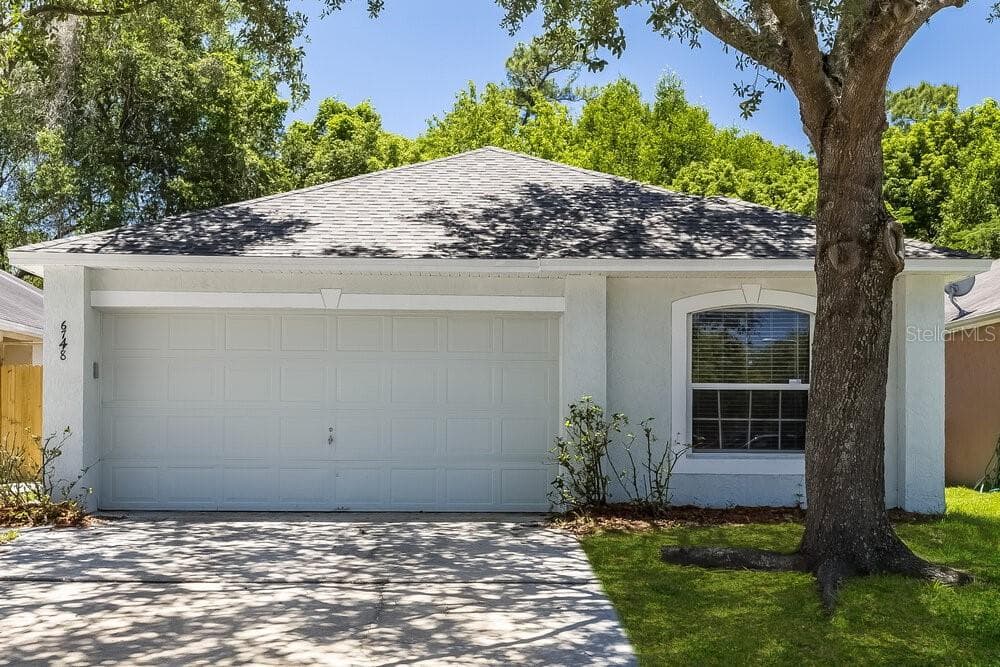 6748 EBANS BEND ORLANDO, FL 32807