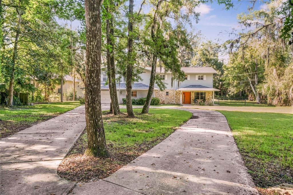 6 WINDING RIVER LANE INGLIS, FL 34449