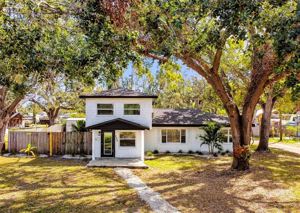 708 15TH AVENUE W PALMETTO, FL 34221