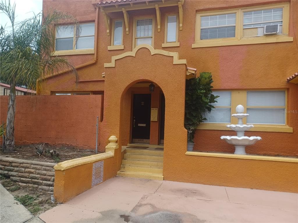 2318 N HIGHLAND AVENUE TAMPA, FL 33602