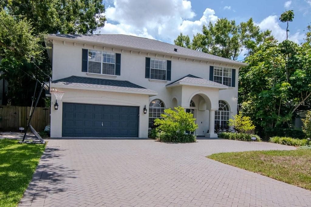 3306 W DORCHESTER STREET TAMPA, FL 33611