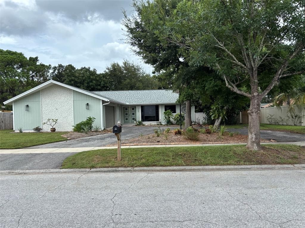 705 WILD OAK LANE PALM HARBOR, FL 34683