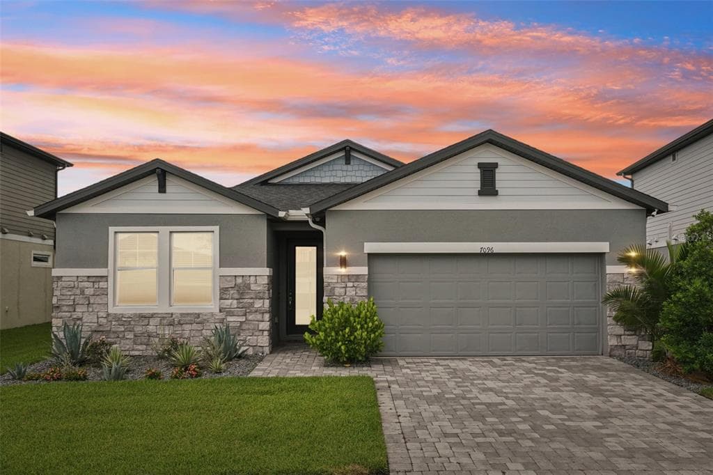 7096 HERON WALK LANE WESLEY CHAPEL, FL 33545