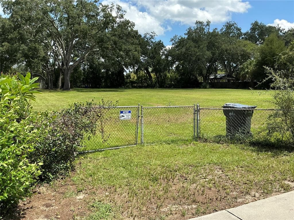 303 W 131ST AVENUE TAMPA, FL 33612