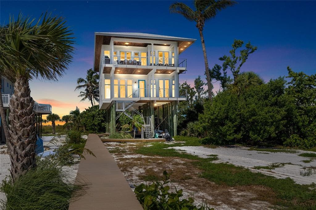 9898 LITTLE GASPARILLA ISAND PLACIDA, FL 33946