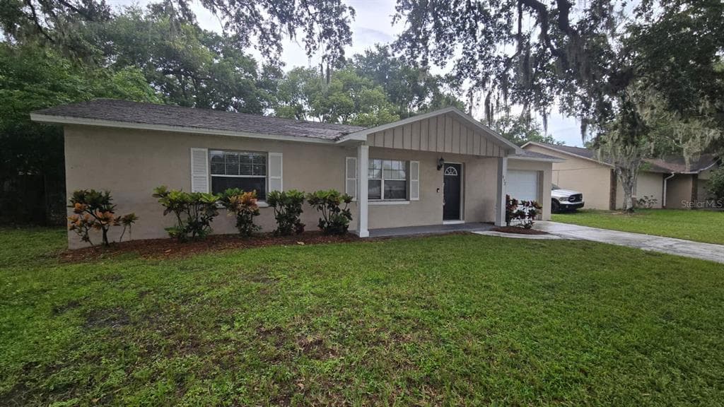 652 MOSS DRIVE ALTAMONTE SPRINGS, FL 32714