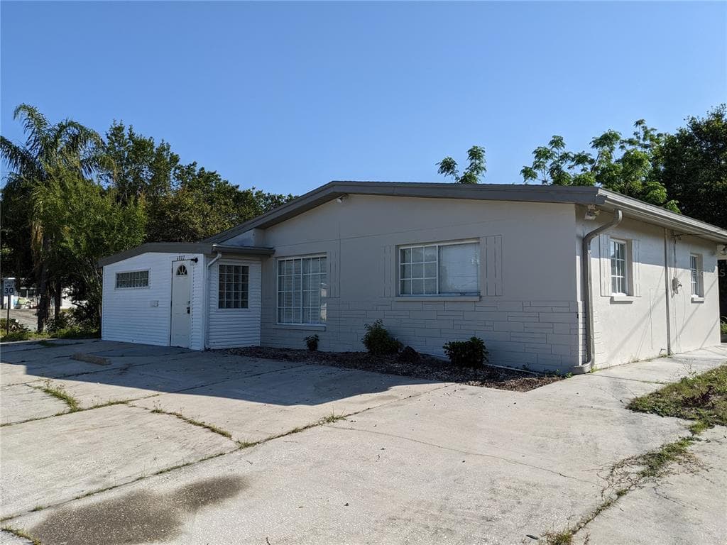 4802 DRIFT TIDE DRIVE NEW PORT RICHEY, FL 34652