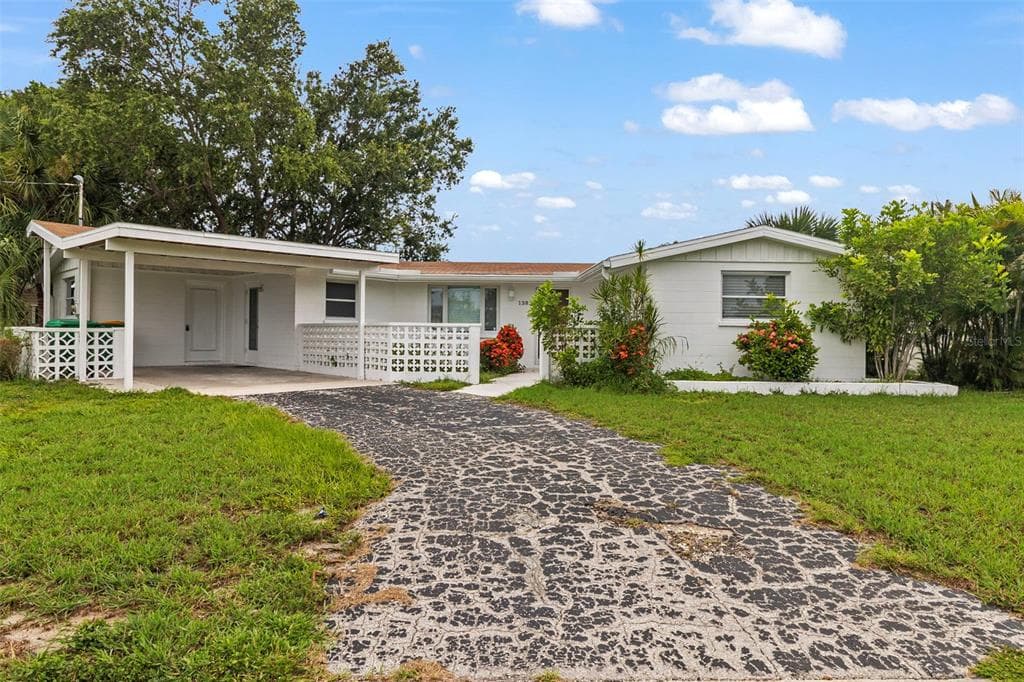 138 DOWLING AVENUE NE PORT CHARLOTTE, FL 33952