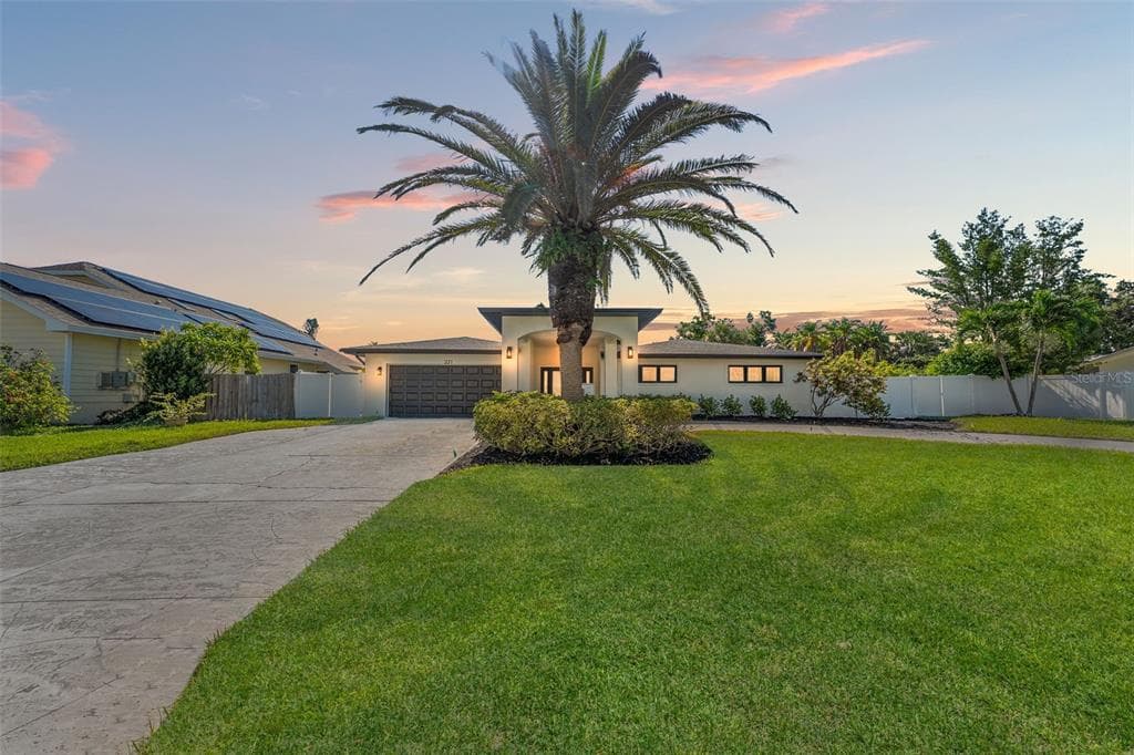 331 7TH AVENUE N TIERRA VERDE, FL 33715