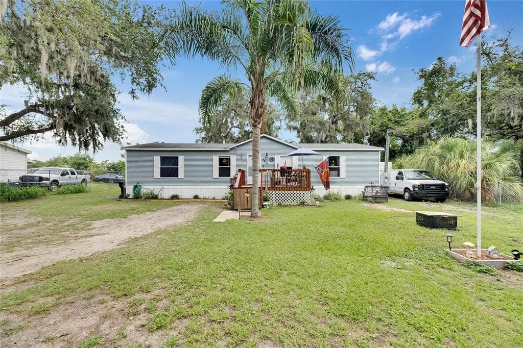 4854 MYRTLE VIEW DRIVE N MULBERRY, FL 33860