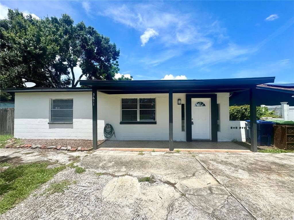 3611 W ROGERS AVENUE TAMPA, FL 33611