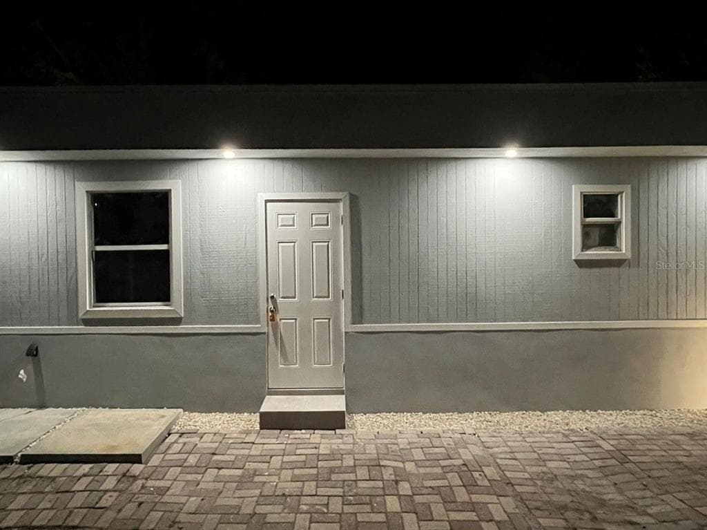 1706 E ANNIE STREET UNIT A TAMPA, FL 33612
