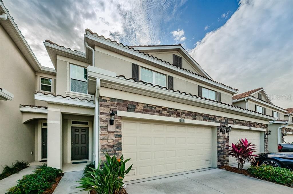 558 53RD AVENUE N ST PETERSBURG, FL 33703
