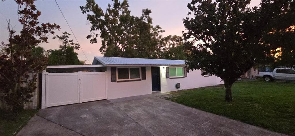 309 E 121ST AVENUE TAMPA, FL 33612
