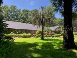 2096 CHINABERRY LANE DELAND, FL 32720