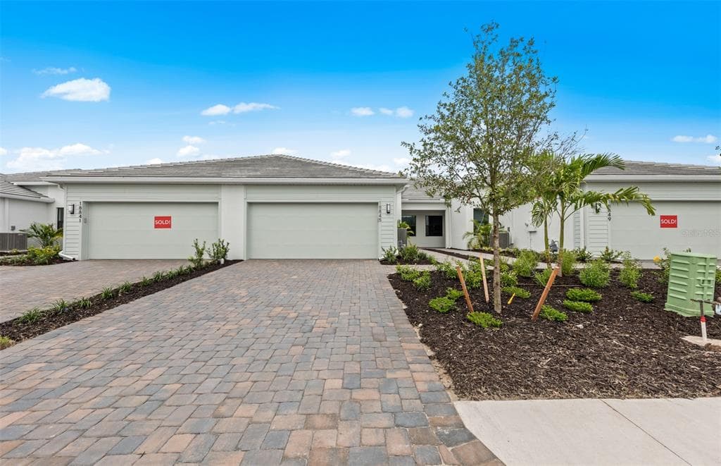 18845 INDIAN ROCK PLACE LAKEWOOD RANCH, FL 34211