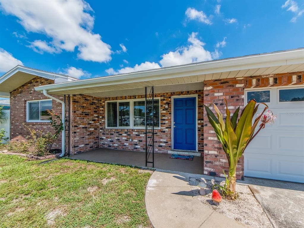 10935 105TH AVENUE SEMINOLE, FL 33778