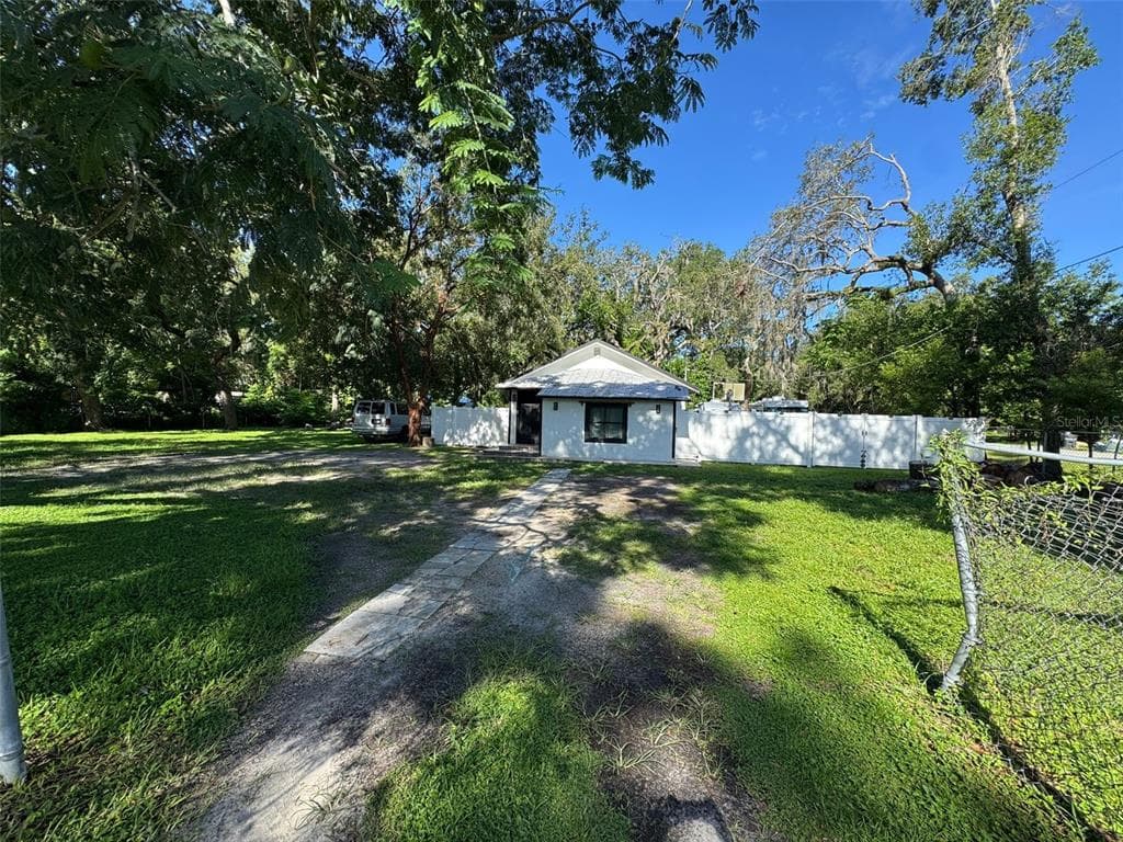 4631 6TH STREET ZEPHYRHILLS, FL 33542