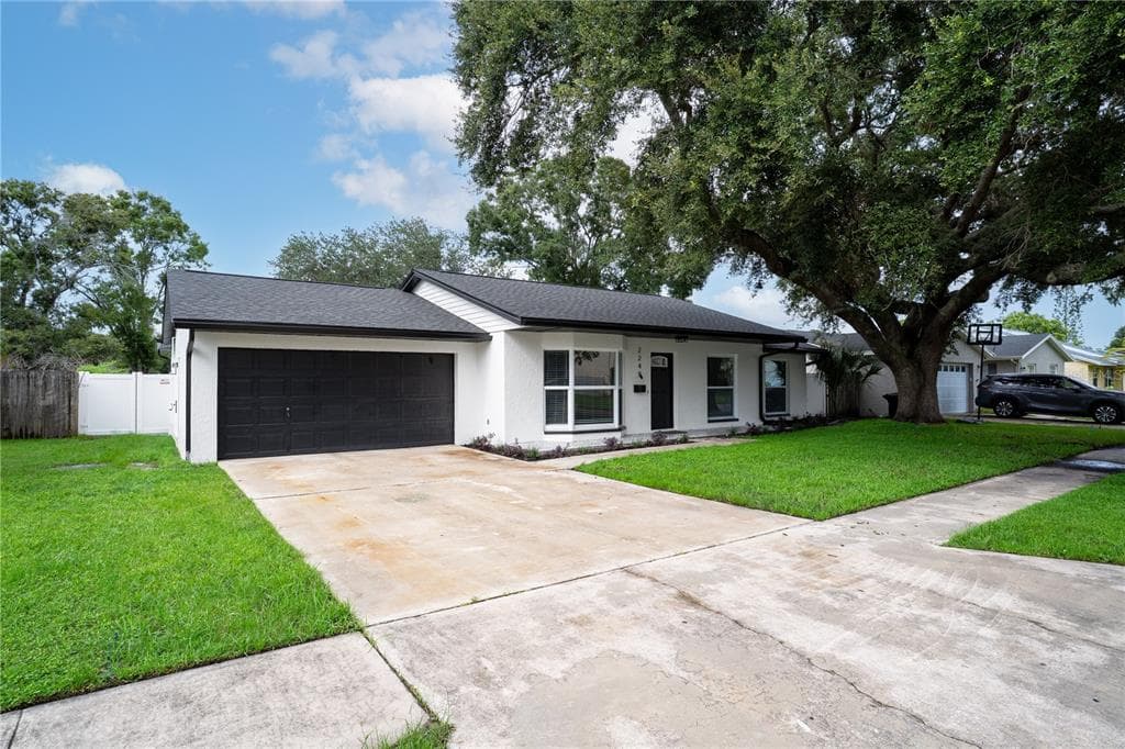 2249 65TH PLACE N ST PETERSBURG, FL 33702