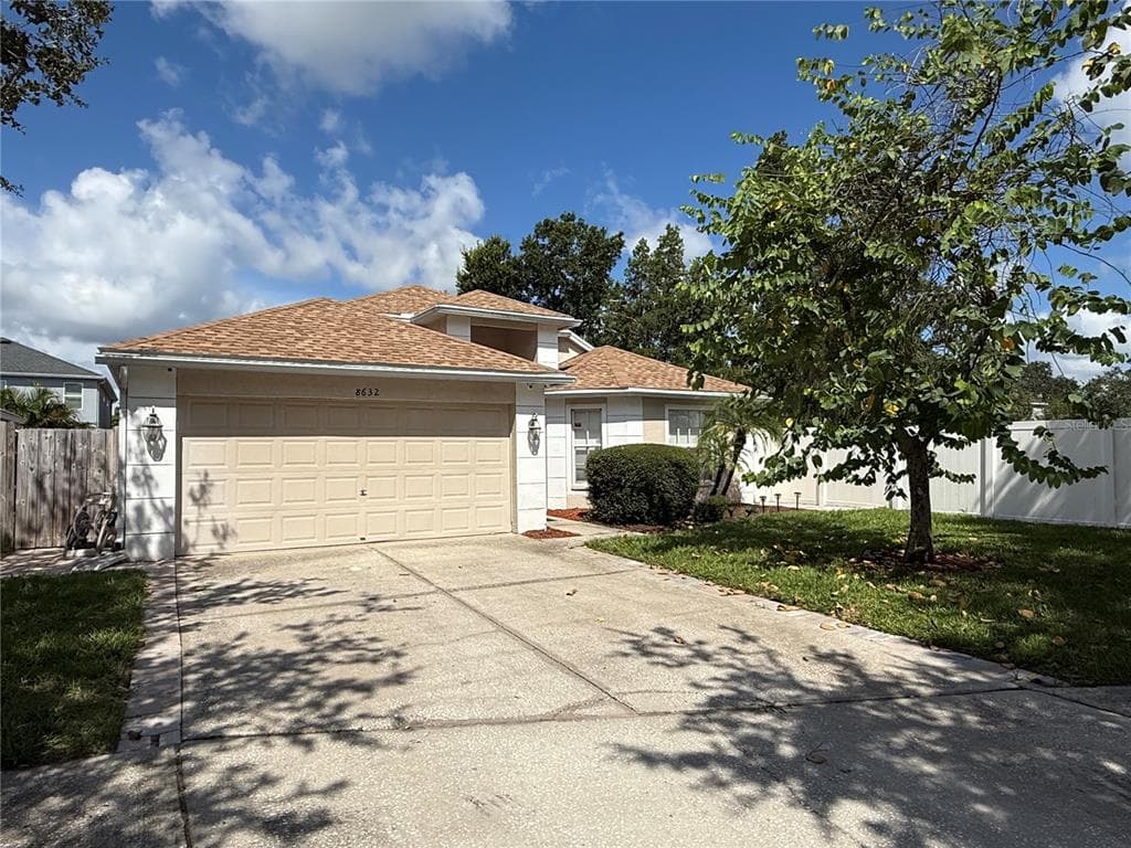 8632 FAWN CREEK DRIVE TAMPA, FL 33626