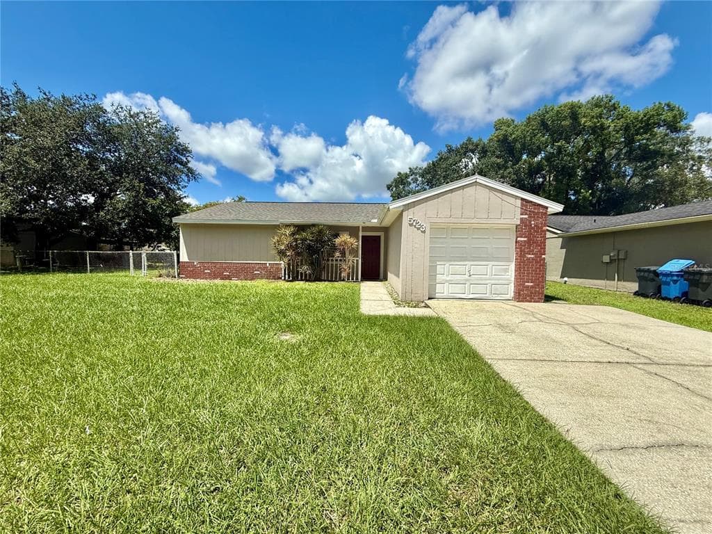 5723 KNEELAND LANE TAMPA, FL 33625