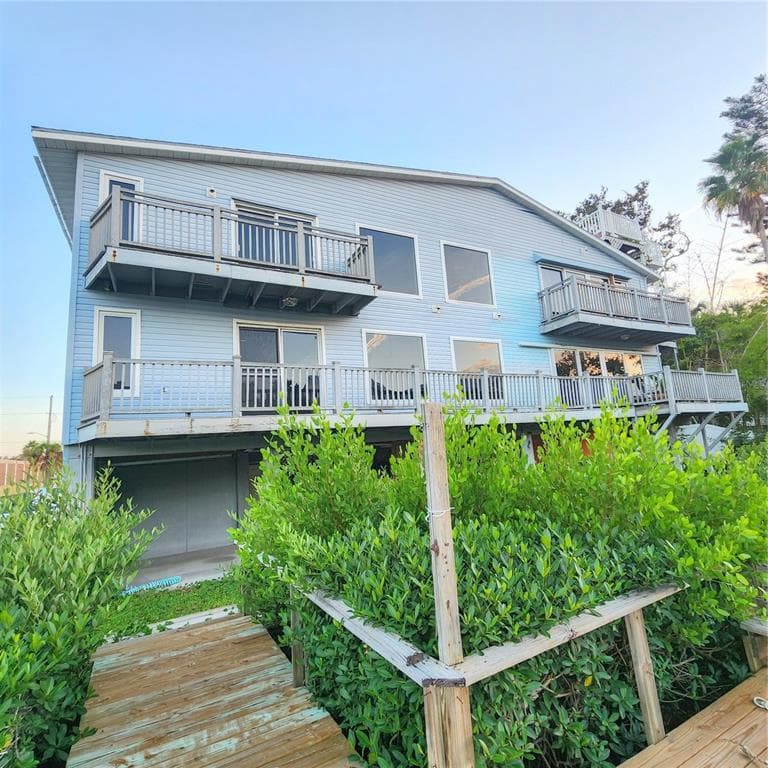 512 2ND STREET UNIT 7 INDIAN ROCKS BEACH, FL 33785