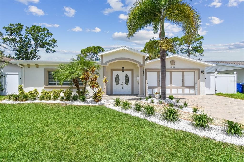4500 HELENA STREET NE ST PETERSBURG, FL 33703